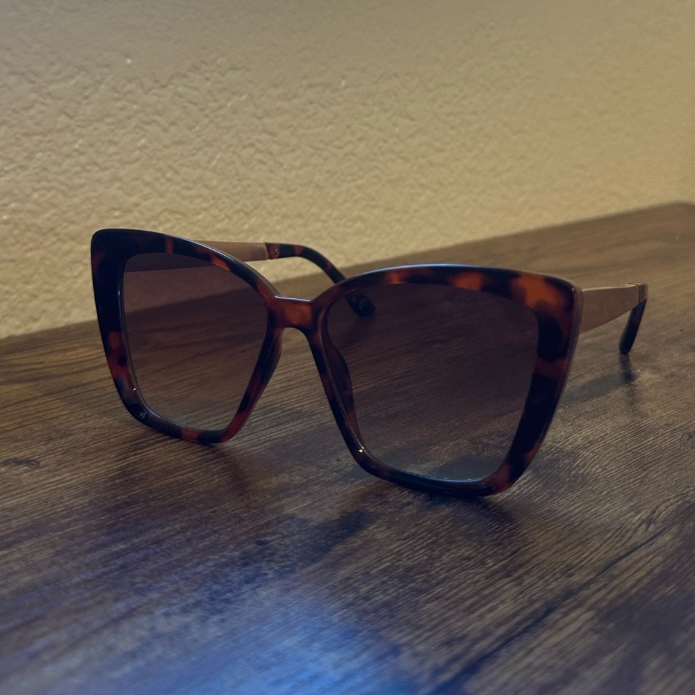 Brown leopard Cat-Eye Sunglasses